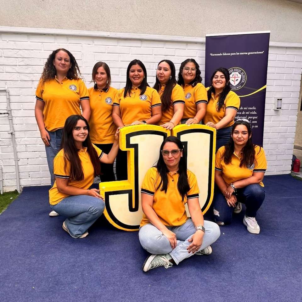 Docentes y asistentes de la educación de aula